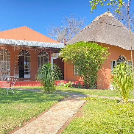 Lynns Guest House Bulawayo Exterior photo