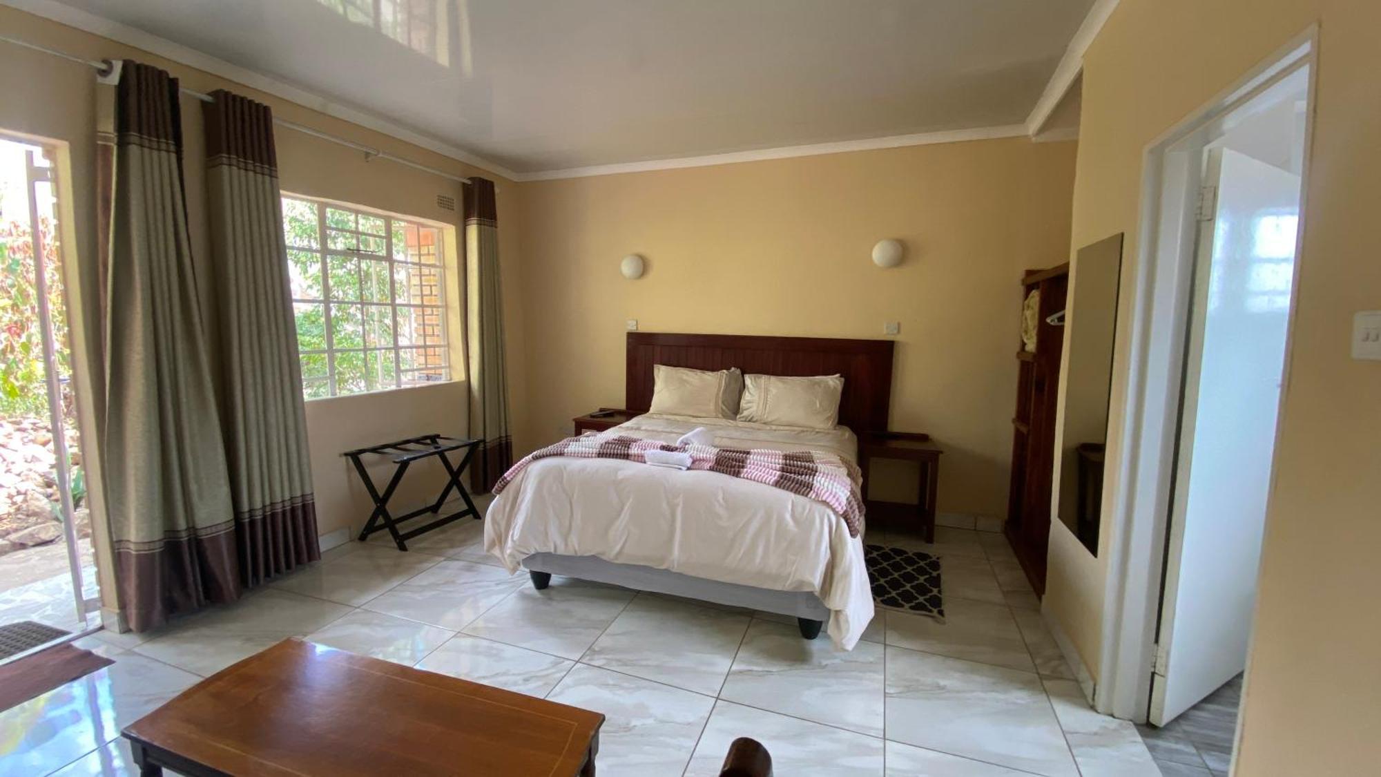 Lynns Guest House Bulawayo Exterior photo
